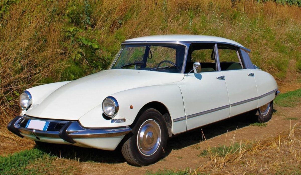 1968 Citroen DS Pallas (1)