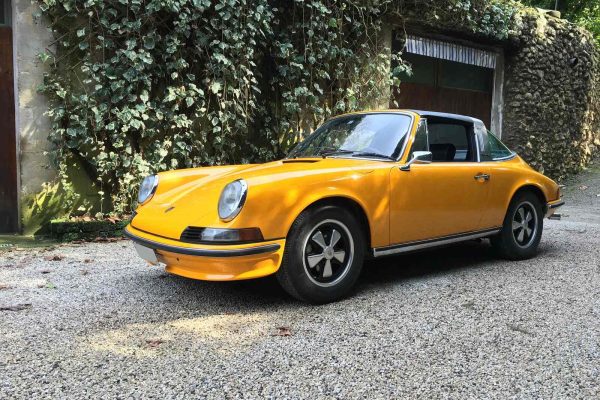 Ispezione pre-acquisto di una Porsche classica in Italia